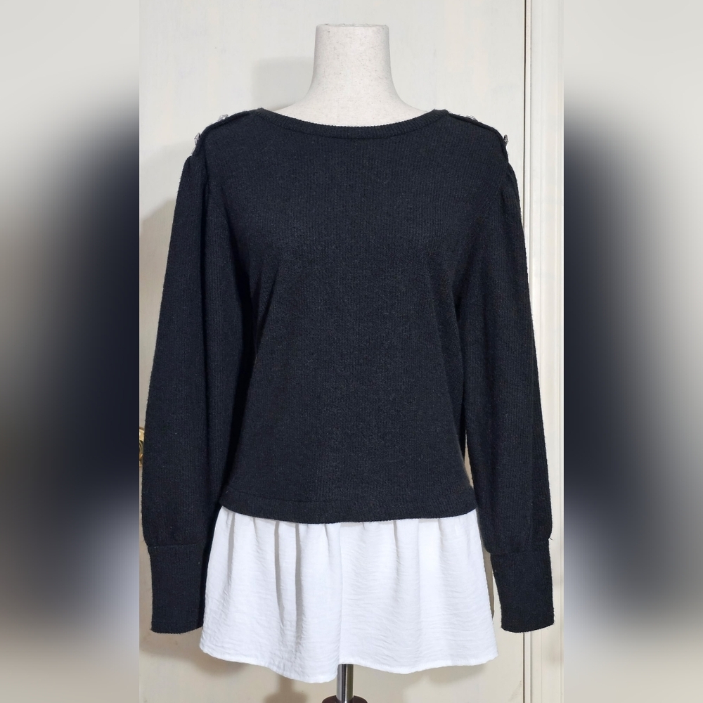 (NWOT) Como Blu - Women's Black Sweater with White Layered Hem (NWOT)